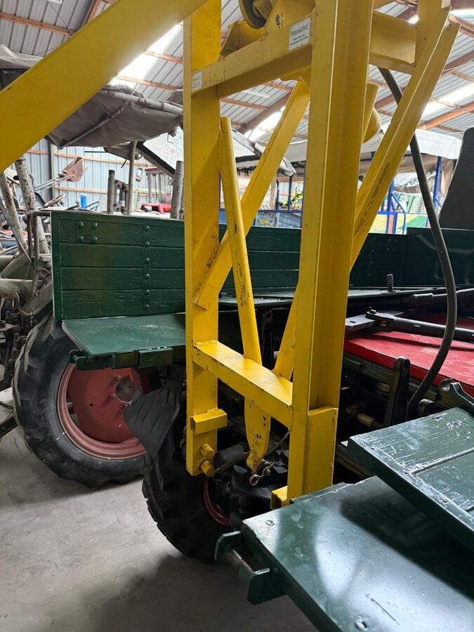 Bottichheber an Unimog U411 und andere Traktoren 3
