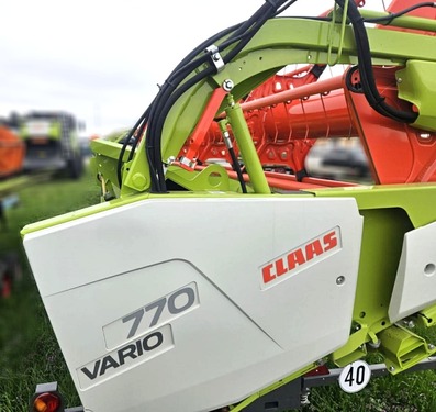 Claas Schneidwerk Vario 770V 250ha mit 1-Achs Tr