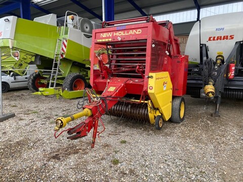 Rundballenpresse New Holland Typ 841 Landwirtmas