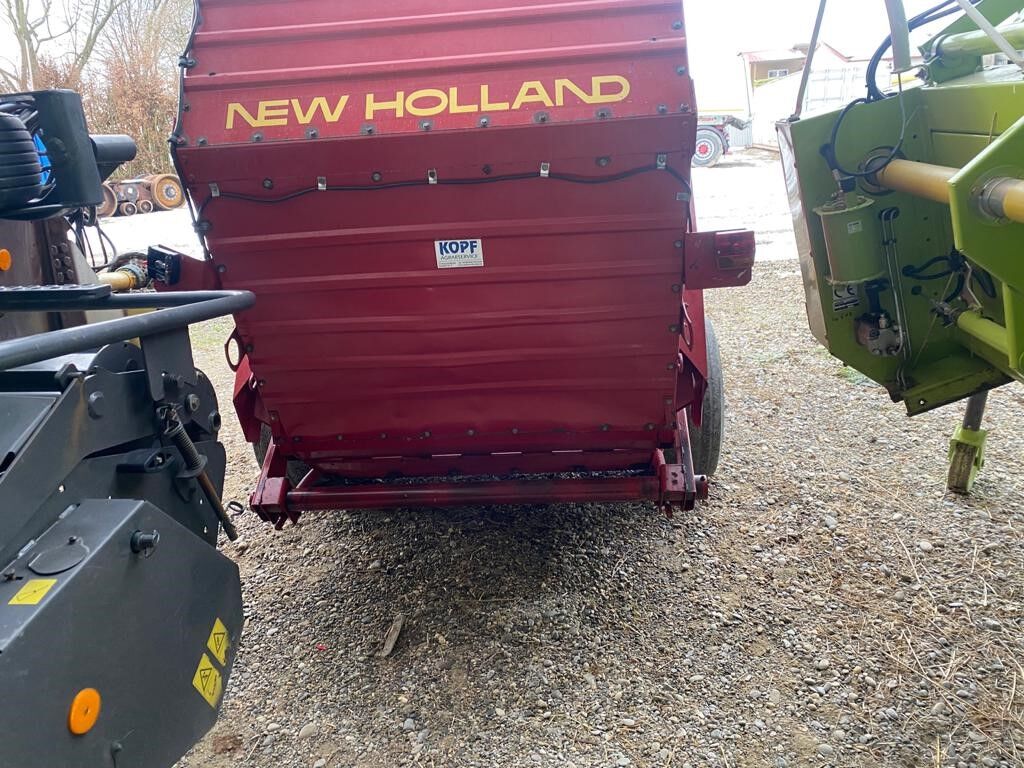 New Holland Rundballenpresse New Holland Typ 841 Landwirtmas 3