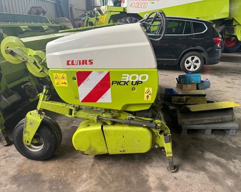 Claas Pick Up 3m 300 Pro T, 5 Zinkenreihen