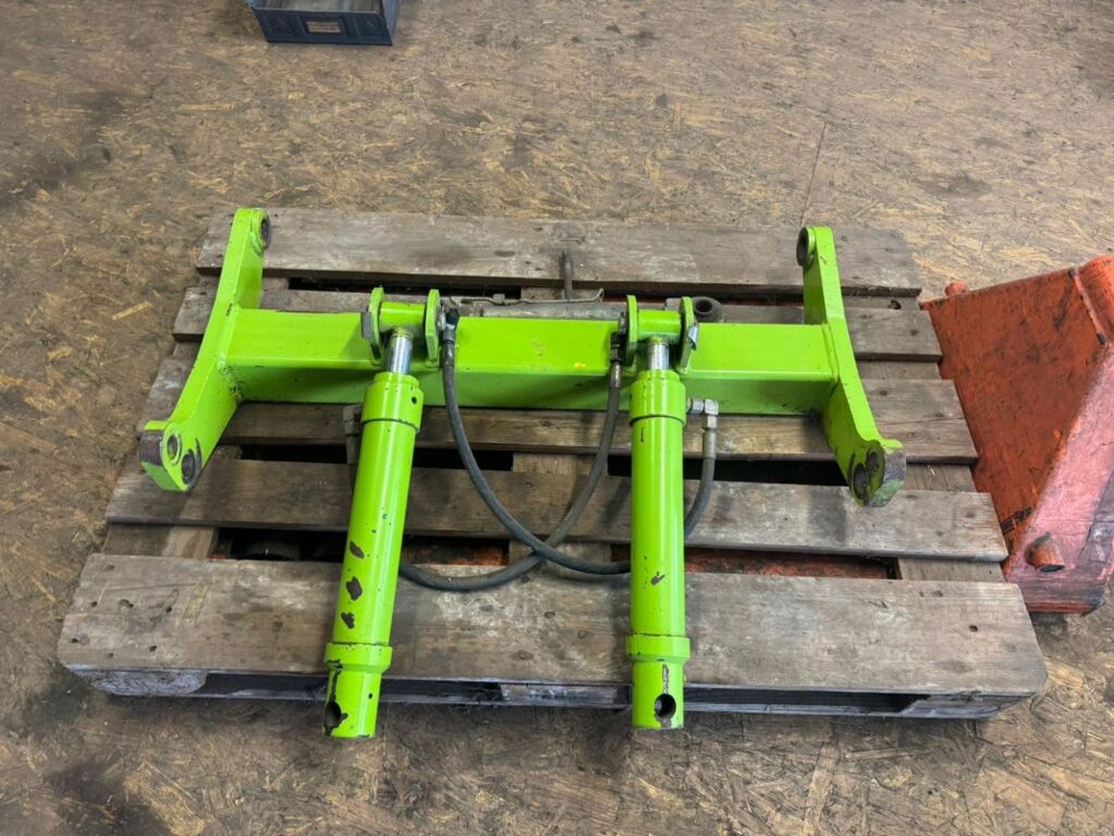 Claas Zwischenadapter Schubrahmen Claas Mähwerk Disco  3