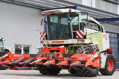 <strong>CLAAS Jaguar 860 All</strong><br />