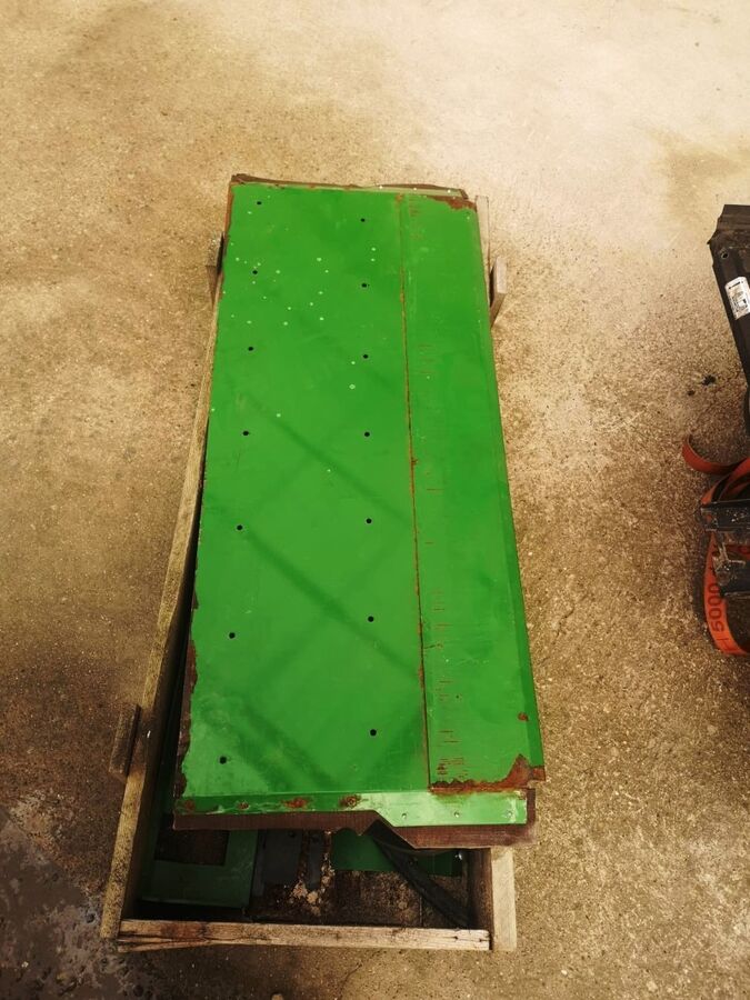 John Deere Maisausrüstung von John Deere 560i 2