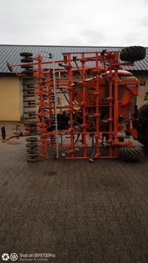 Kuhn Megant 602R/40  6m 15 cm 240 Hektar