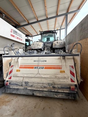 Wirtgen Straßenbaufräse WS 250 / Stabilisierungs
