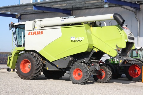 Claas Tucano 430 Getreidemaschine Allrad