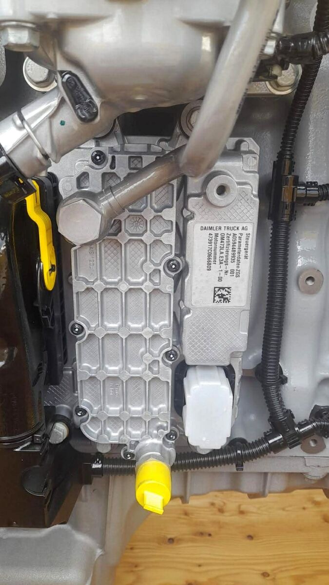 Mercedes Mercedes Motor OM 473.917 neu Sonderantrieb 2