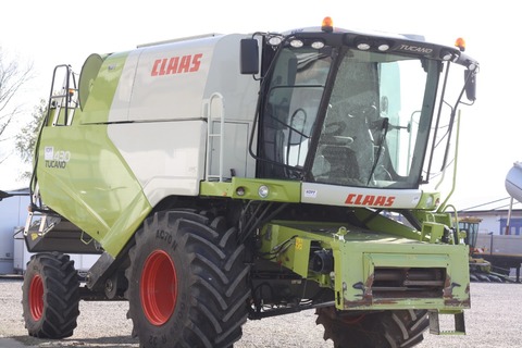 CLAAS Tucano 430 Getreidemaschine Allrad