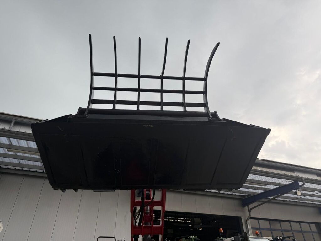 Stoll Greiferschaufel 1,7 m breit ca. 1 m³ EURO-Aufnah 2