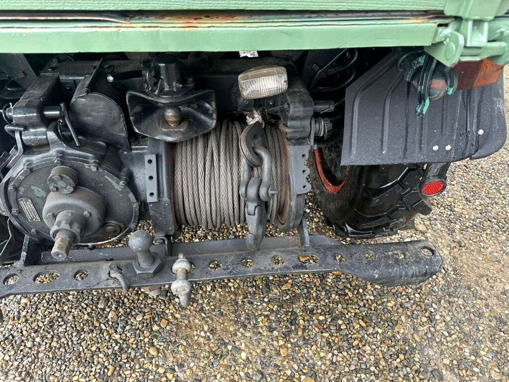 Mercedes Mercedes Unimog U411 / U30 hyd. Lenkung Heckseil 2