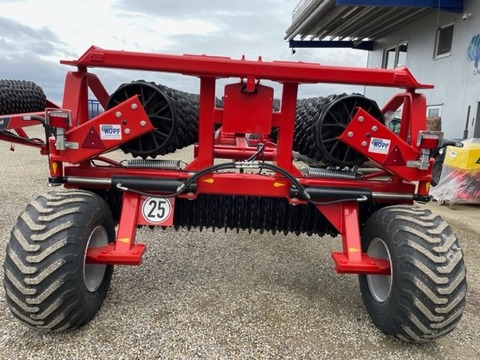 Kverneland Kverneland Actiroll 830 Classic Cambridge 80 Hek 3