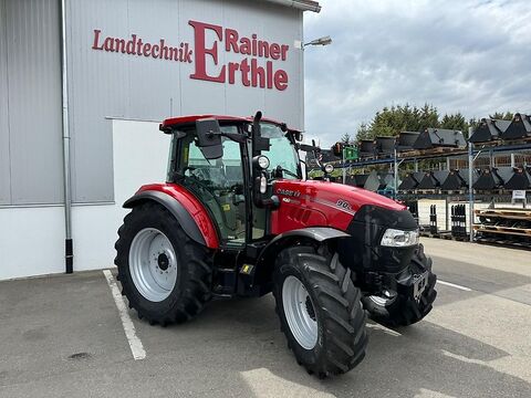 Case IH Farmall 90C mit Frontlader