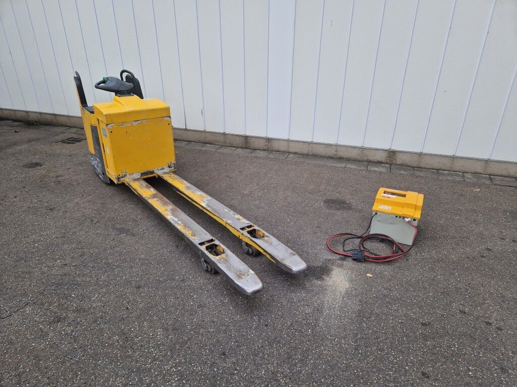 Jungheinrich ERE225 2