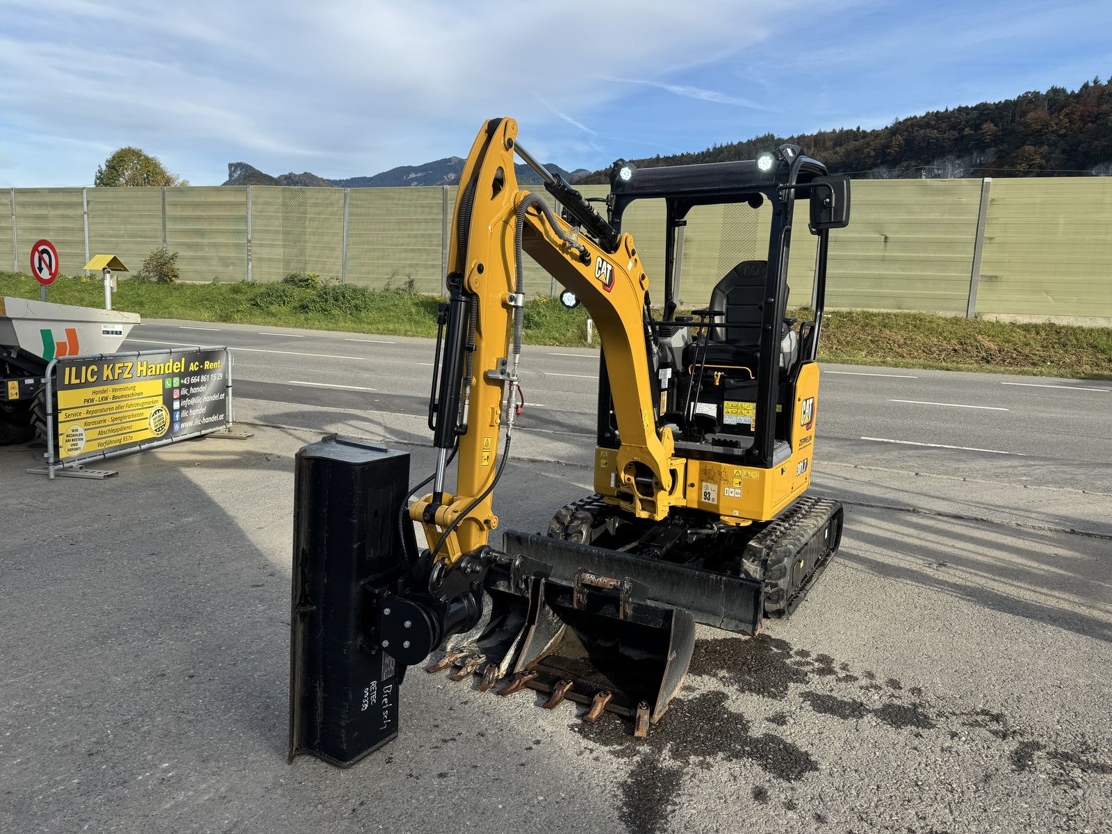 CAT 301.7 CR Powertilt+3xSchaufeln 1890 kg 2