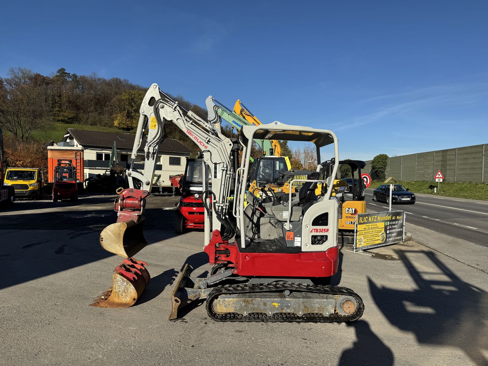 Takeuchi TB 325R Powertilt 3xSchaufeln 2310 kg 1