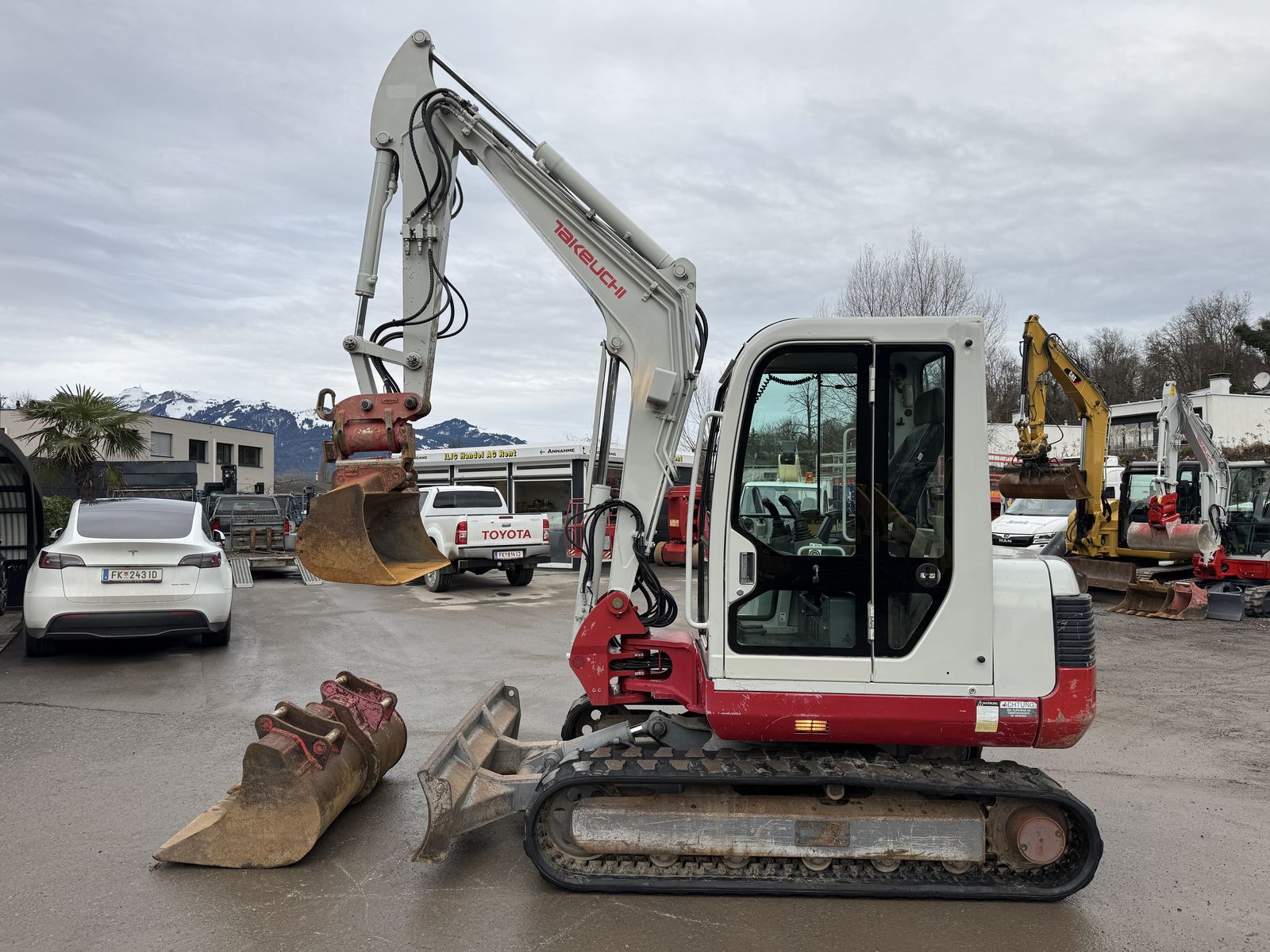 Takeuchi TB 145 Powrtilt 3xSchaufeln 4750 kg Top 1