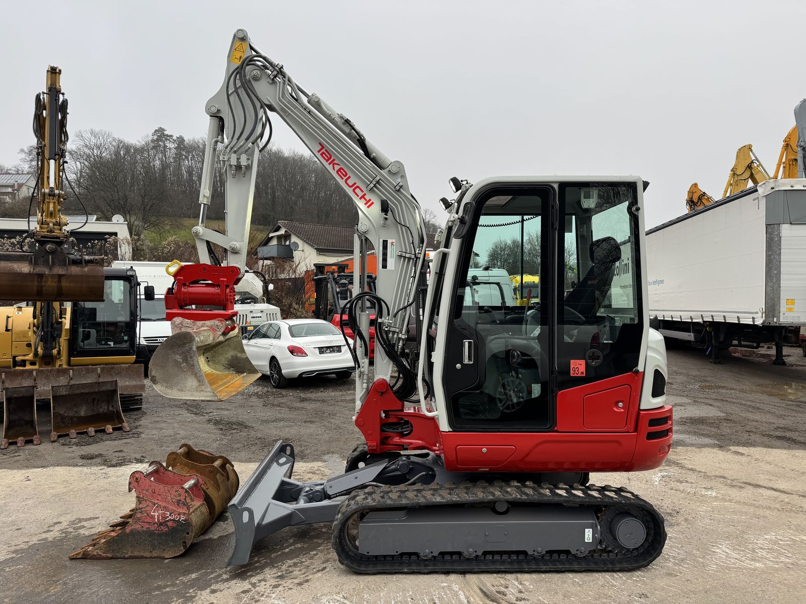 Takeuchi TB 235-2 Powrtilt 3xSchaufeln Top 1