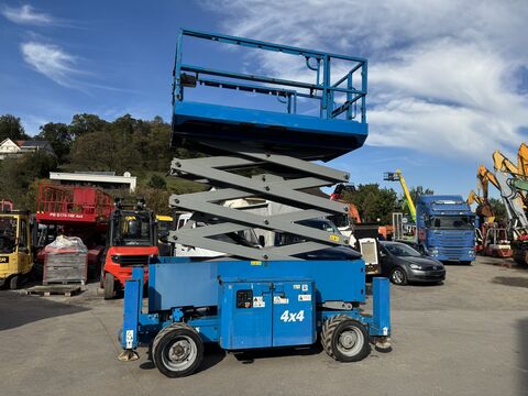 Genie GS 4069 Scherenarbeitsbühne 14 m Diesel 4x