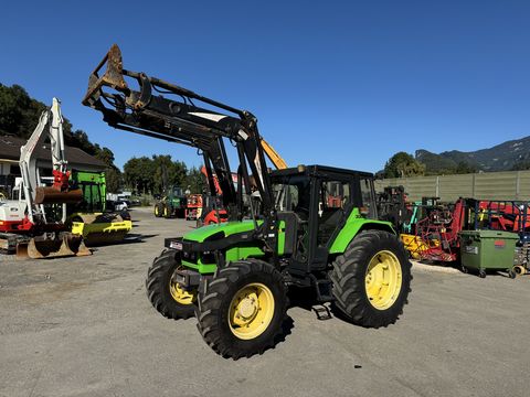 John Deere 3300 A