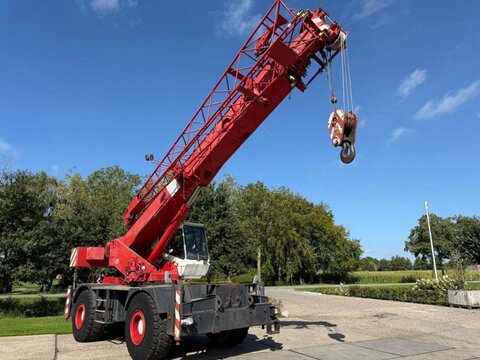Grove RT 630 C rough Ruw terrain crane 30 ton 4x4 Hijs