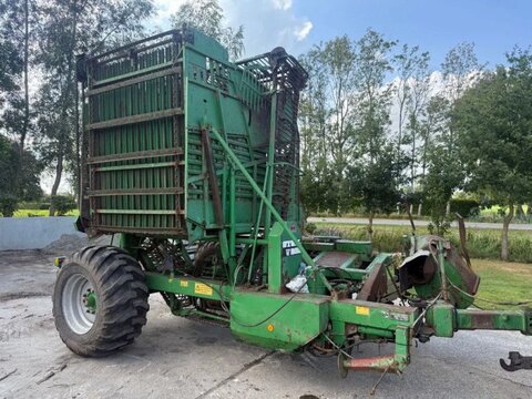 Stoll V202 Bietenrooier Getrokken bietenrooier
