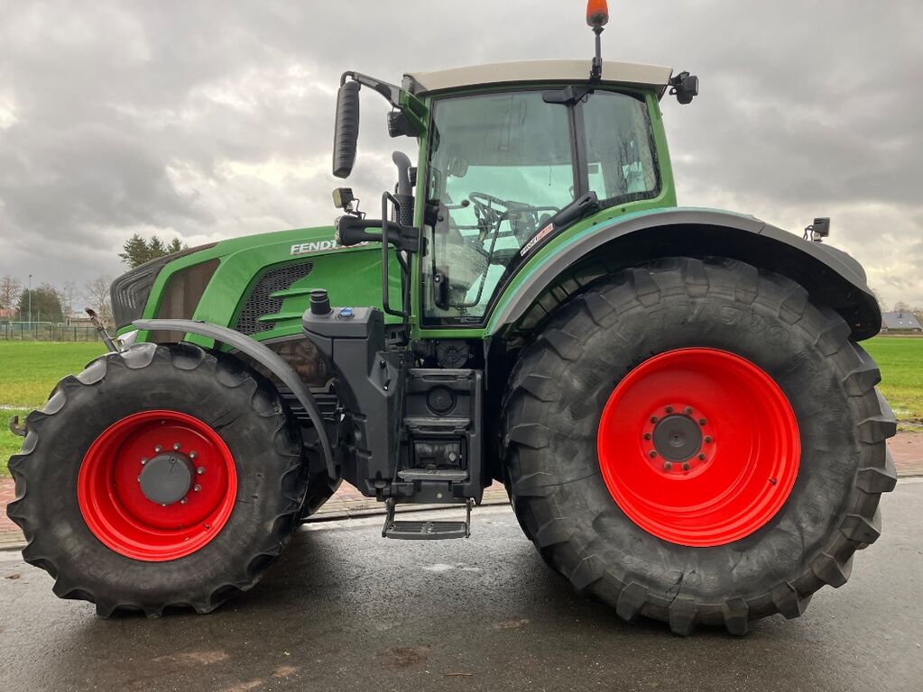 Fendt 828 VARIO S4 2