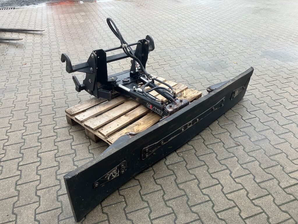 FUTTERSCHIEBER 1
