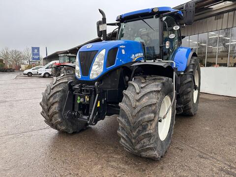 New Holland T7.220 AutoCommand