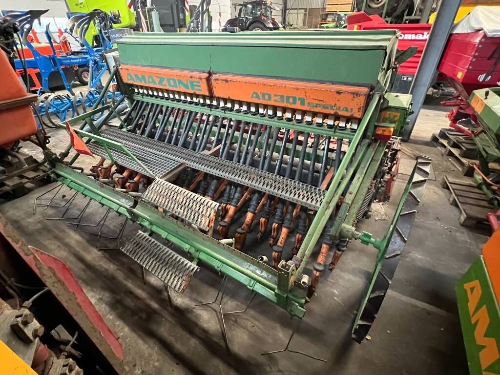 Amazone AD 8 - 301 Special + Vicon T300 Kopeg 3
