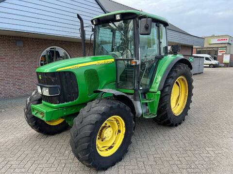 John Deere 6220 SE