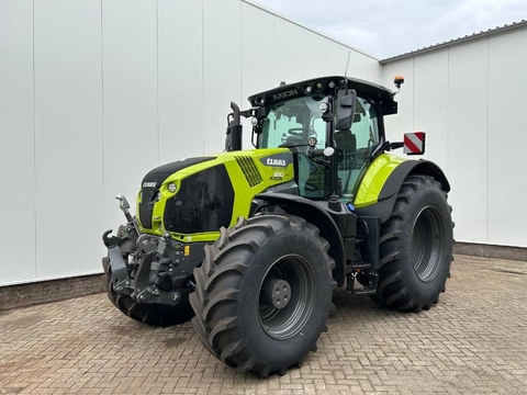 CLAAS Axion 830 Night Edition