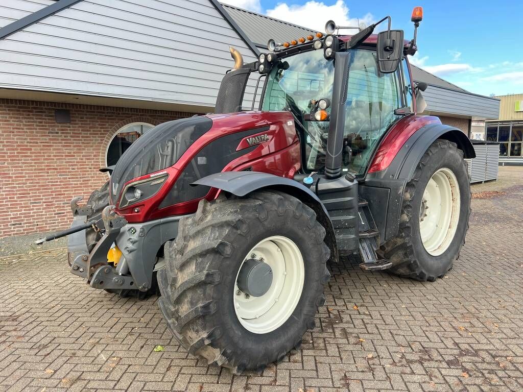 Valtra T 174 Versu 1