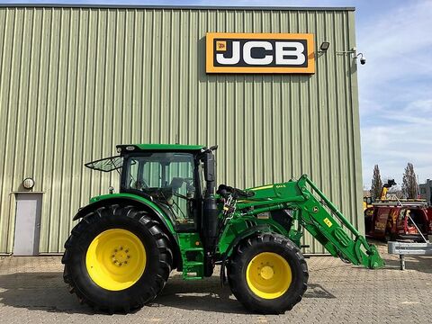 John Deere 6130R mit John Deere 643R Frontlader