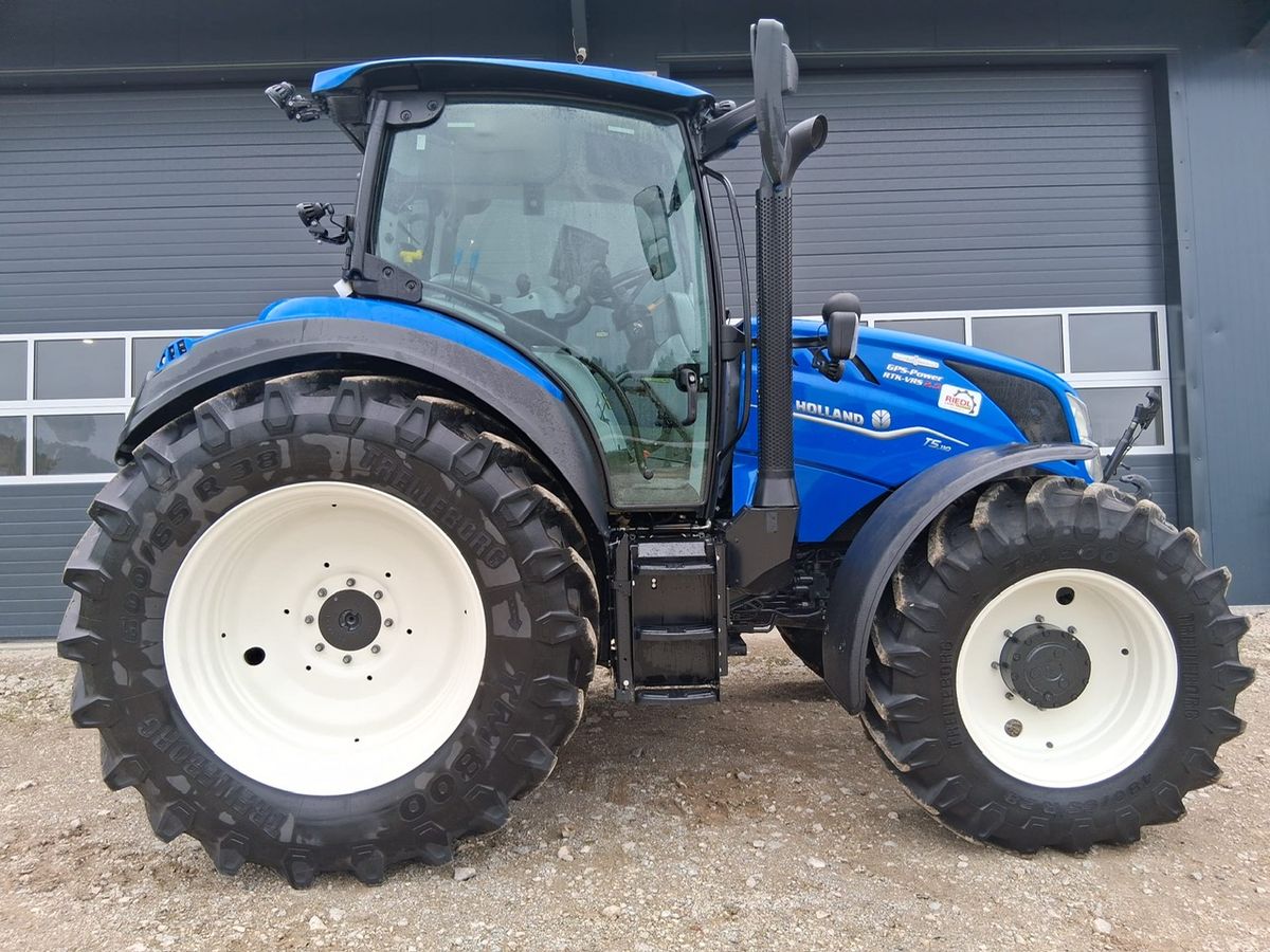 New Holland T5.110 Auto Command (Stage V) 2