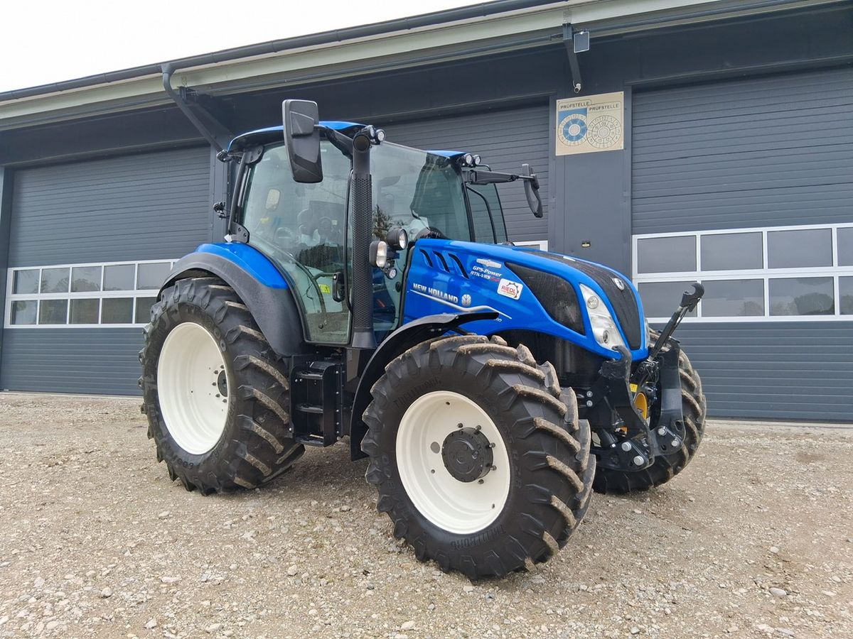 New Holland T5.110 Auto Command (Stage V) 3
