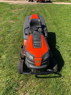 Husqvarna Husqvarna  Rasentraktor 