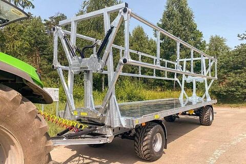 Sonstige T-608/2L mit hydraulischen Seitenwänden