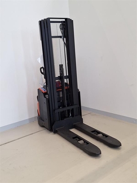 Toyota SWE120L
