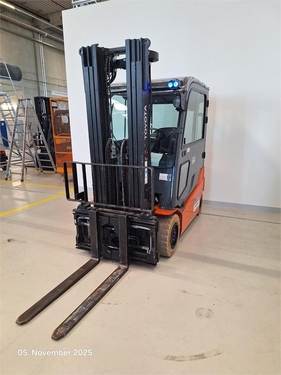Toyota 8FBMT35