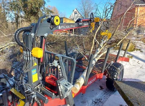 Rückewagen Rückehänger FB30D mit Forstkran FB 42 3