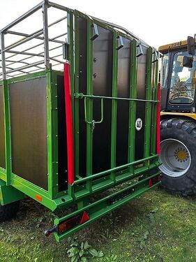 Pronar T046/1 Viehanhänger Viehwagen 3