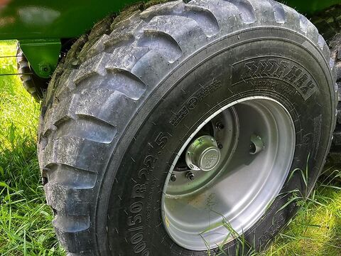 Pronar N262/1 Universalstreuer Lagermaschine zum Sonder 2