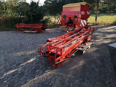 Kuhn Aero Pneumatikstreuer Düngerstreuer Rauch R