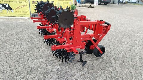 Sonstige CARRE roller cultivator 4 rows with crop protect