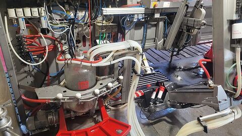 Melkroboter Lely A3 noch Eingebaut aber sofort V
