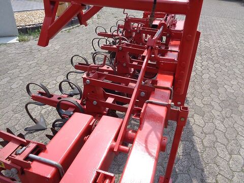 Kongskilde Becker Fronthacke 8 reihig Maishackgerät 75 cm R