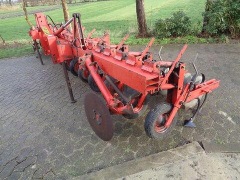 Sonstige 12 reihige Hacke Hydr. Klappung Fabrikat Gruse K