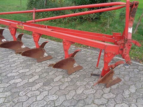 Beetpflug Krone Wicht 6 Scharig mit Luftbereifte