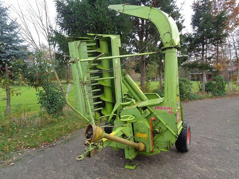 Gezogener Claas Jaguar 40 Grashäcksler mit Grasp